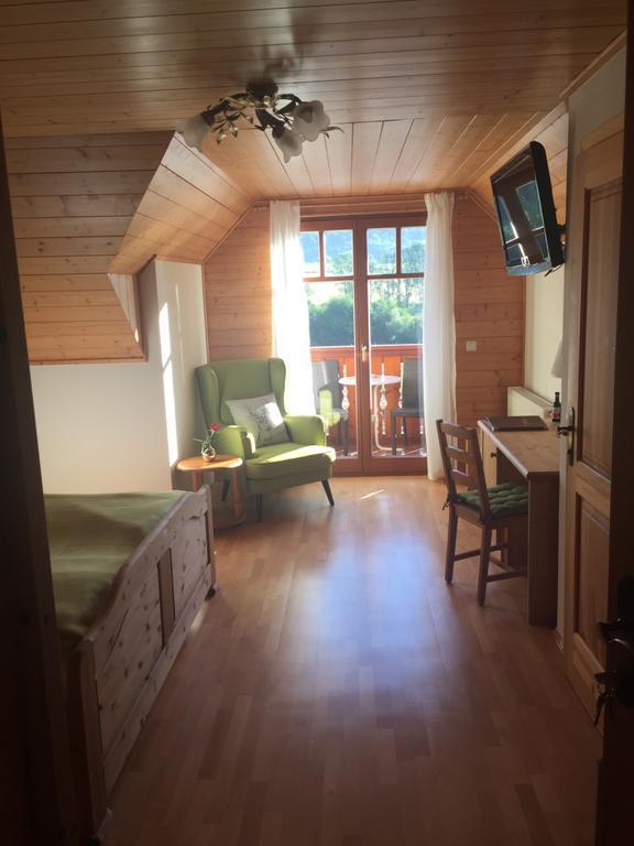 Hotel Restaurant Grune Au Poellau Dış mekan fotoğraf
